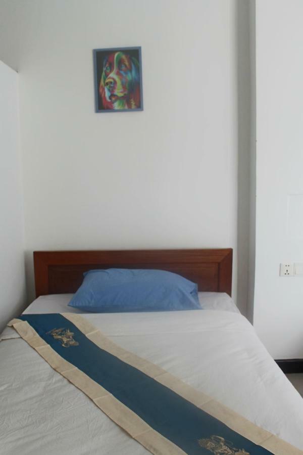 Latinos Hostel Siem Reap Esterno foto